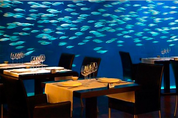 Más restaurantes extravagantes. / More Extravagant&nbsp;Restaurants.