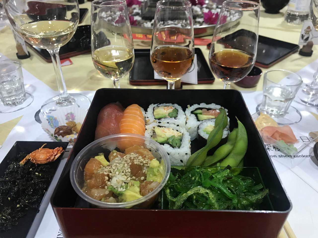 Pequeños Placeres con Grandes&nbsp;Vinos